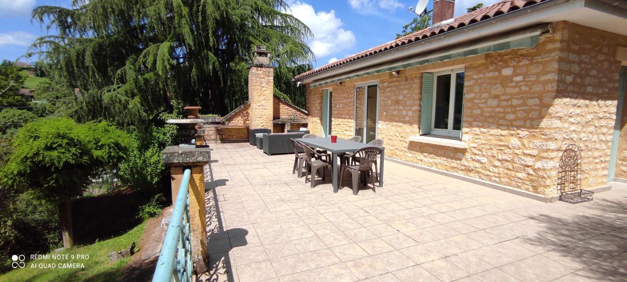 Maison Avec Jolie Vue, 5mn A Pied Du Centre *